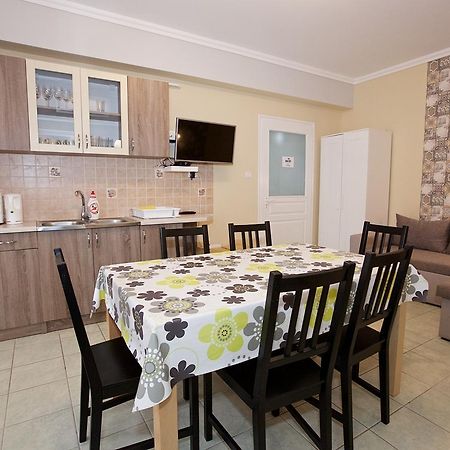 Zoli Apartmanok-Timi Kölcsey 34-36 Hajdúszoboszló Dış mekan fotoğraf